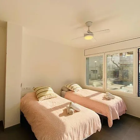 70 M2, Cerca De La Playa, Apto Minusvalidos.