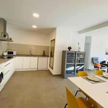 Apartment 70 M2, Cerca De La Playa, Apto Minusvalidos.