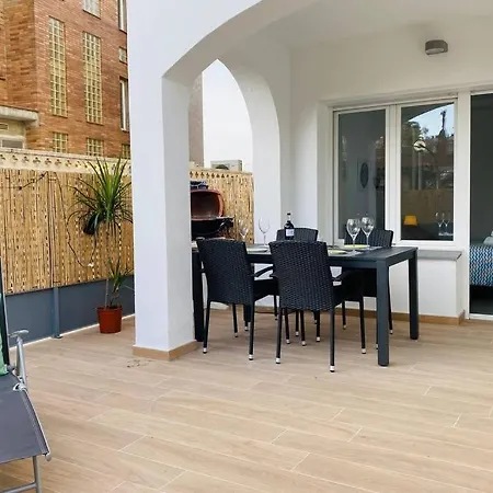 70 M2, Cerca De La Playa, Apto Minusvalidos. Apartment *