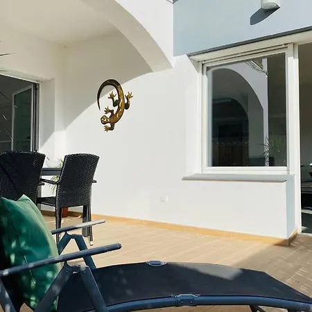 70 M2, Cerca De La Playa, Apto Minusvalidos. Apartment