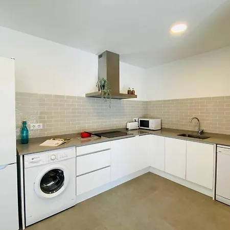 70 M2, Cerca De La Playa, Apto Minusvalidos. Apartment *